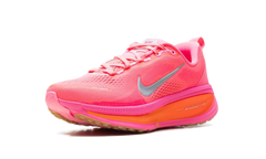 Vomero 18 WMNS"Digital Pink Hyper Orange" HM6804 602