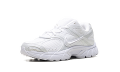 V5 RNR WMNS"White Black Metallic Silver" HQ7901 101