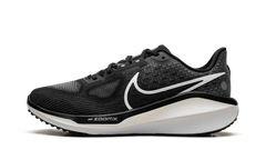 Vomero 17 Wmns"Black" FB8502 001
