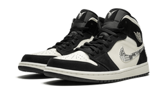 1 Mid SE "Black History Month" 852542 010