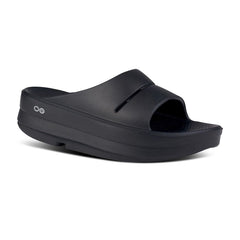 Women's OOmega OOahh Sandal in Black