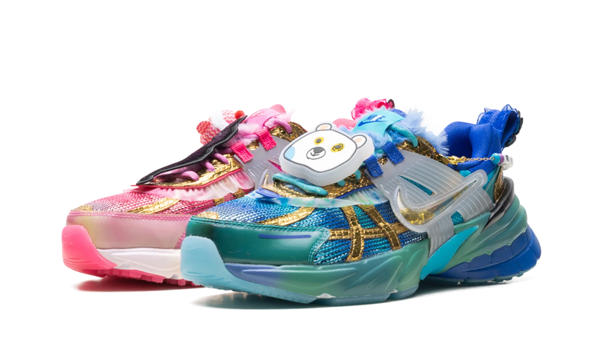 V2K Run WMNS"Doernbecher" IO7691 921