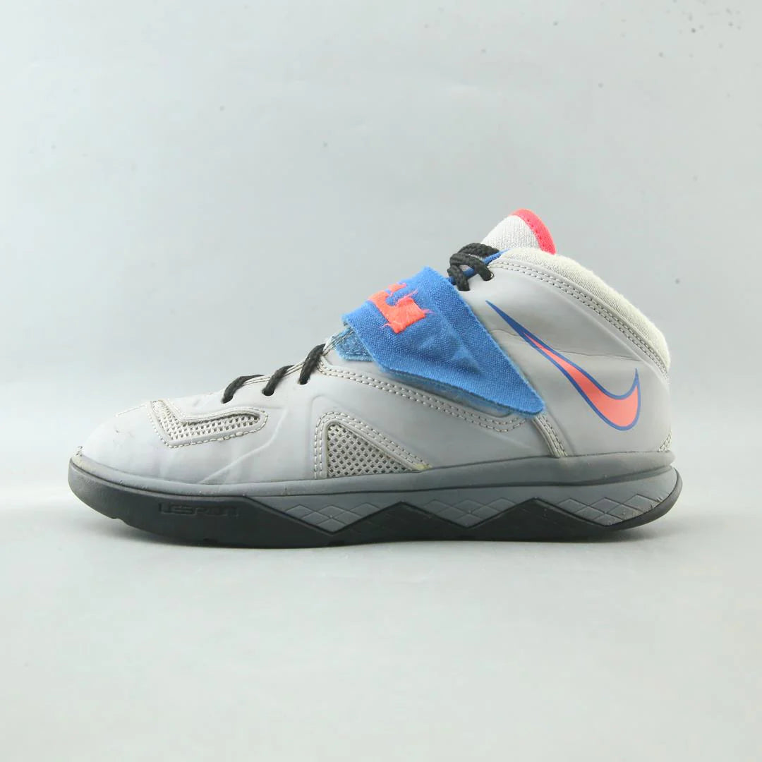 LEBRON SOLDIER 7
